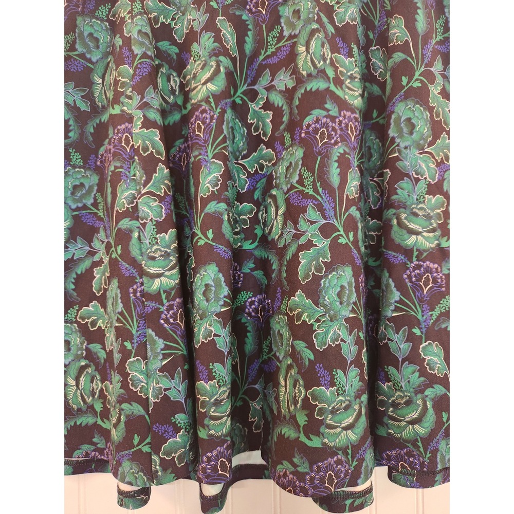 Torrid Skater Skirt Womens 2R Green Purple Floral Damask Ponte Knit Flare Mini - Picture 4 of 13